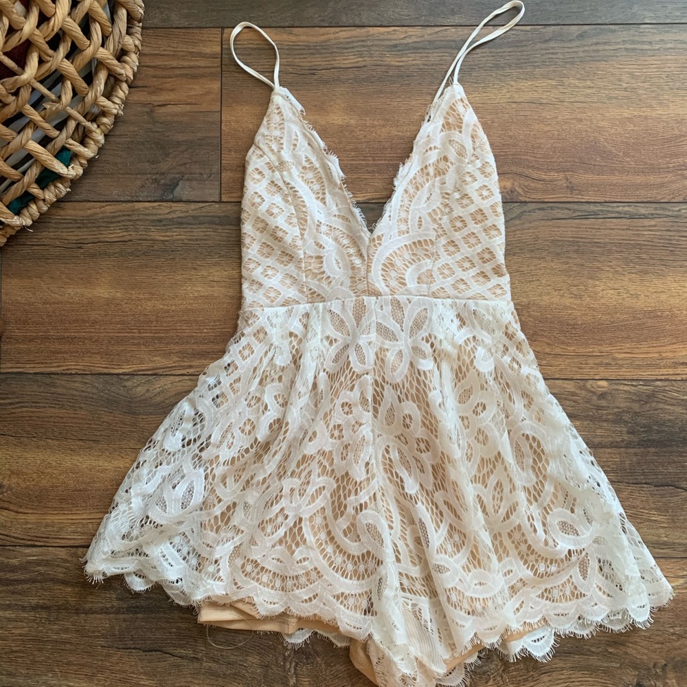 LUXXEL White lace romper
